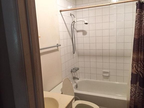 One of hte two bathrooms