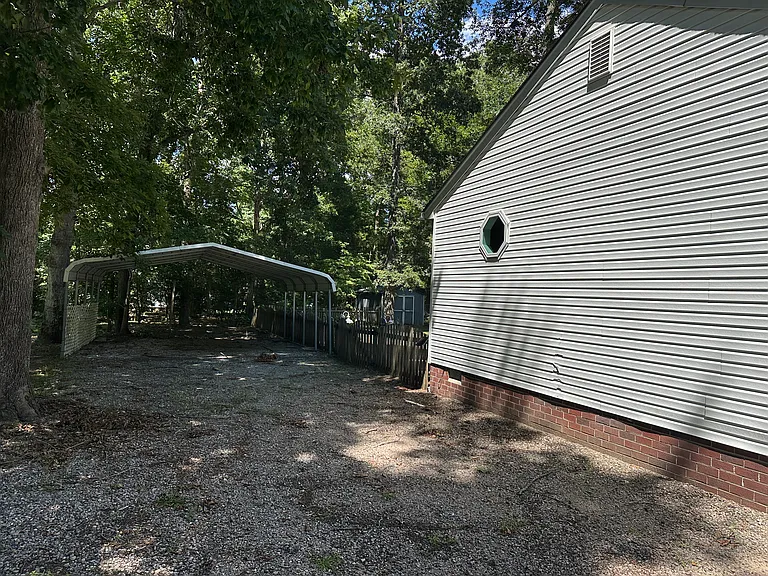 2-car carport