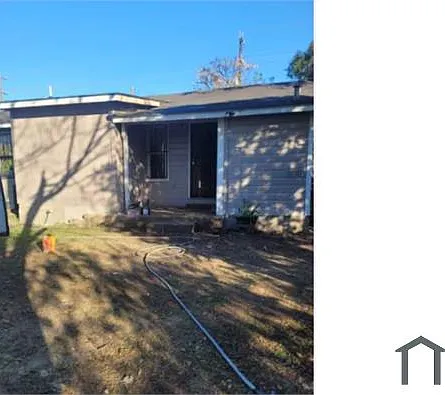 635 N San Joaquin Ave — Photo 2