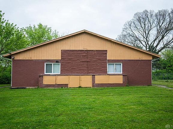2nd image of 1118/1120 Crocus Dr