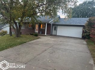 1045 Amy Ave, Carroll, IA 51401