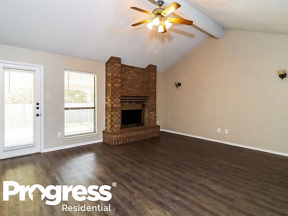 4th image of 721 Owens Dr