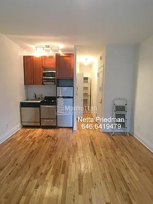 Rented by Manhattan Connection | media 17