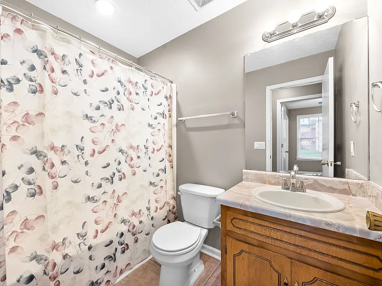 735 Cayce Dr — Photo 16
