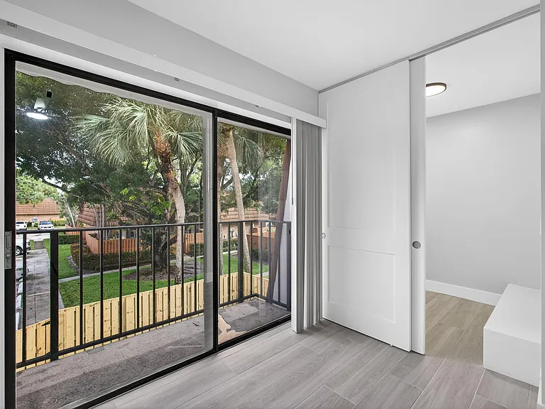 183 Charter Way — Photo 19