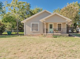 508 Cherry St, Bowie, TX 76230