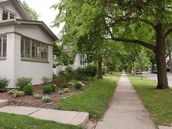 2nd image of 838 N Taylor Ave