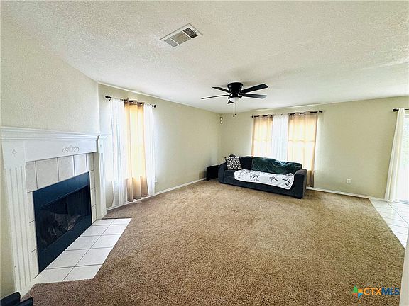3rd image of 2800 Blackburn Dr