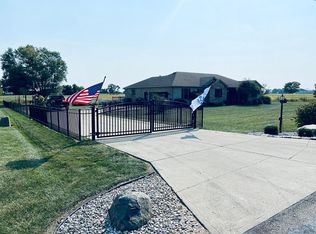 1600 Surface Rd, Eaton, OH 45320