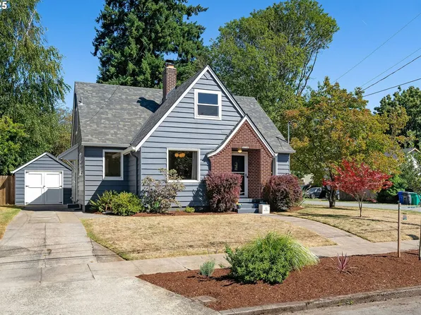 2446 SE 70th Ave, Portland, OR 97206