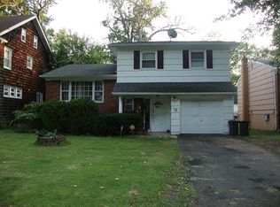 12 Wilson Ter, Elizabeth, NJ 07208