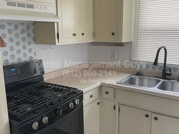 1219 Oxford St, Hopkins, MN 55343