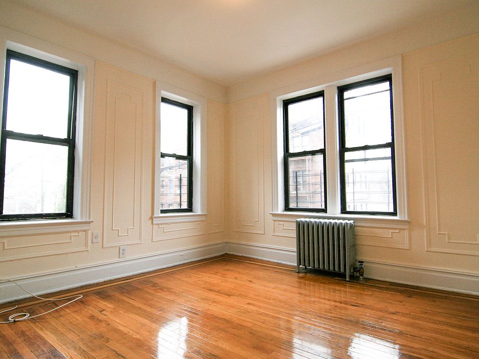 1st image of 5605 43rd Ave APT 1C