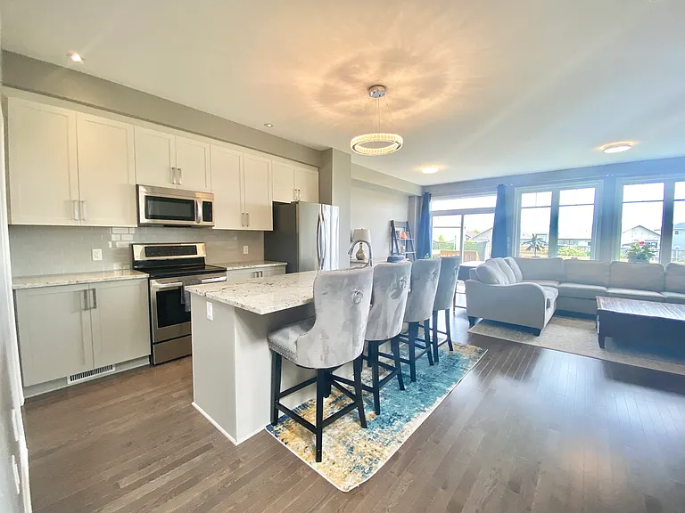 1120 Barrow Ave #HOUSE — Photo 3