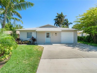 740 106th AVE N, Naples, FL, 34108