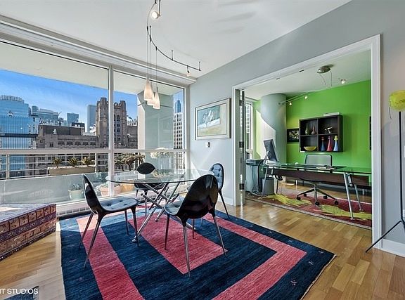 5th image of 250 E Pearson St APT 1605