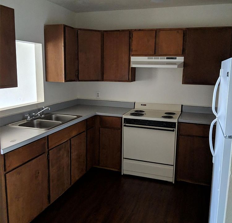 2nd image of 104 8th Ave APT 19