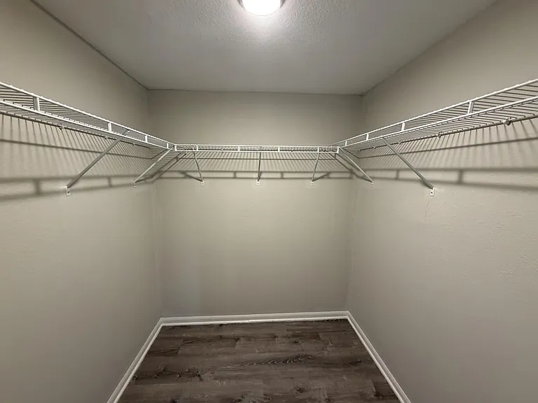 5305 Currituck Ln — Photo 11