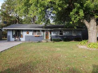 909 S Wood St, Brookston, IN 47923