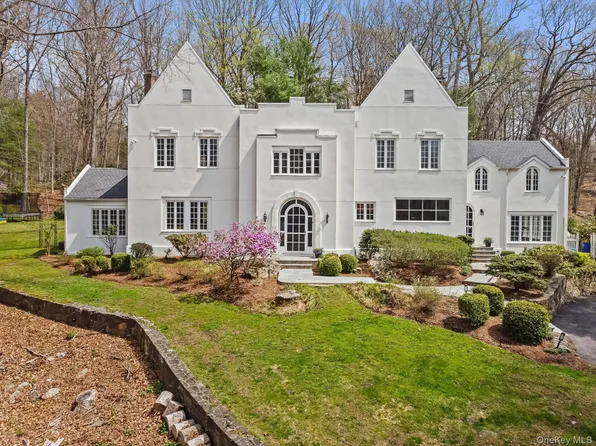 17 Spyrock Road, Pound Ridge, NY 10576