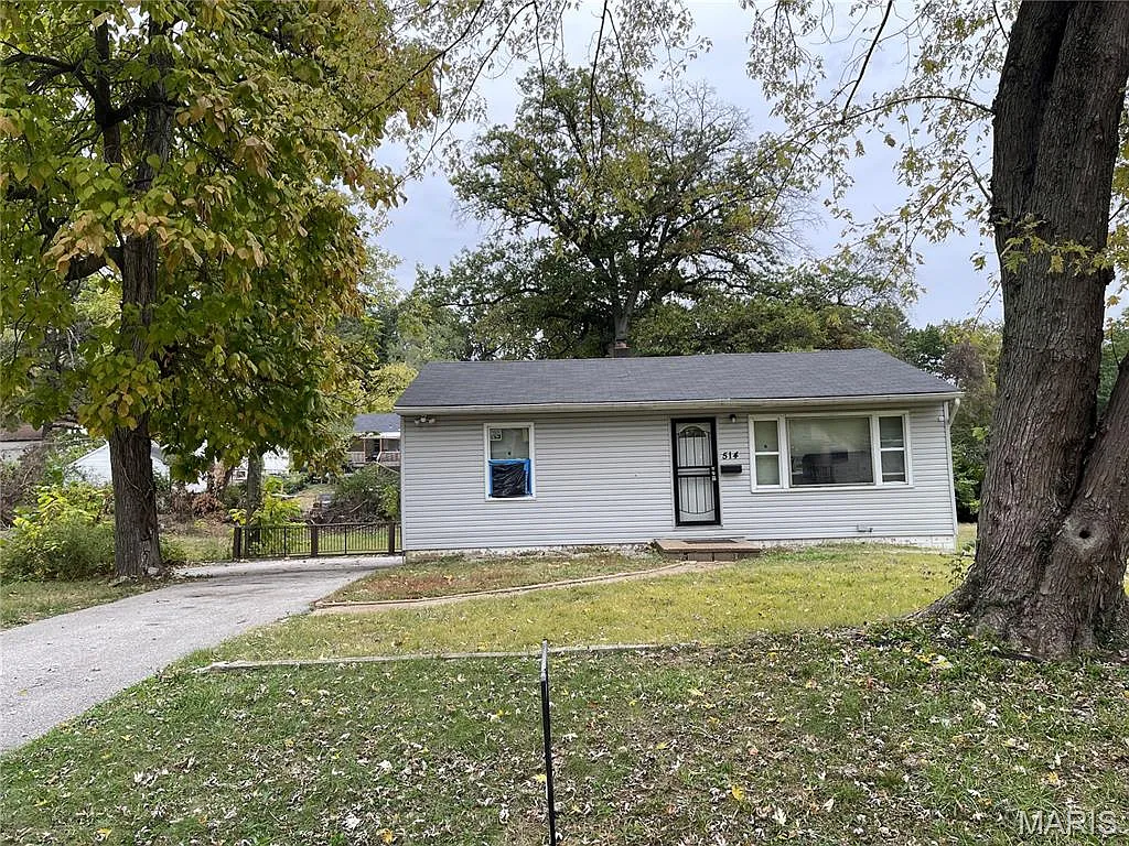 514 La Motte Ln photo 1