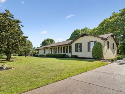 500 Lakeshore Dr, Old Hickory, TN, 37138