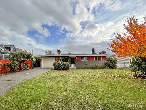 2nd image of 110 Dolan Ave.
