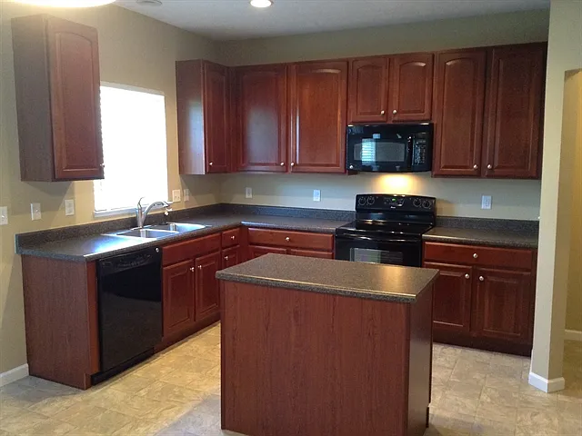 599 Mitchell Way Ct — Photo 2