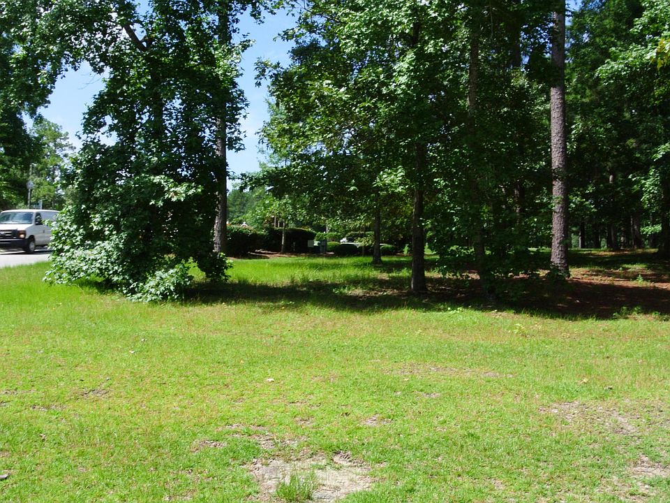 1st image of 447 Autumn Chase SE