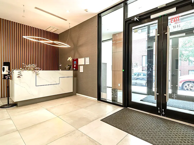 24-12 42nd Rd #Penthouse 8A — Photo 20