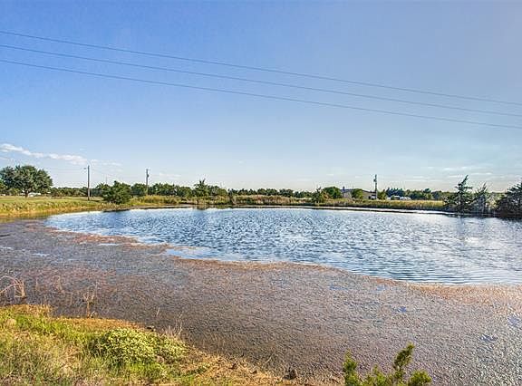 3rd image of 162 County Road 179