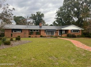 653 Wildwood Rd, Whiteville, NC 28472