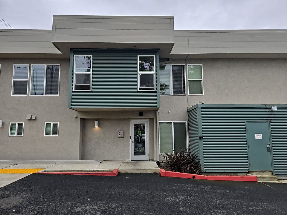 1st image of 2401 Broadway St #208