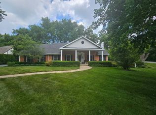 359 Windsor Ln, Inverness, IL 60010