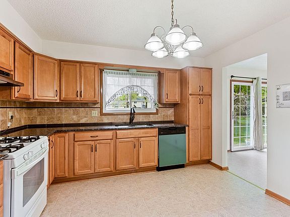 5th image of 5325 Brookdale Dr N