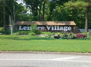 29 Trent Ct UNIT A, Ridge, NY 11961