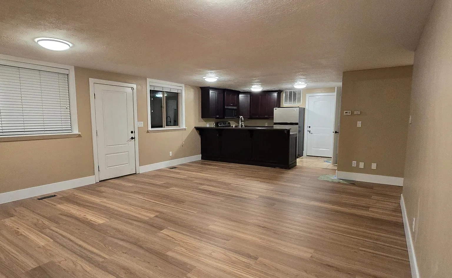 1 bed, 960 sqft, $1,500 — Photo 3