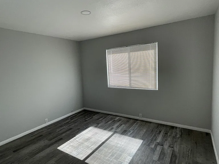 3277 Olive St — Photo 10