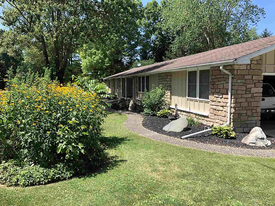 1st image of 194 Shady Lane Dr