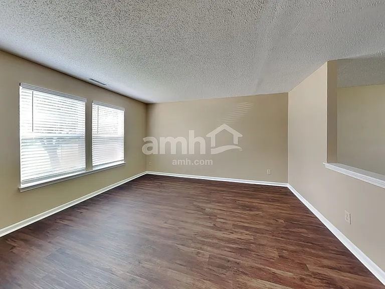 7582 Royal Fern Ln — Photo 6