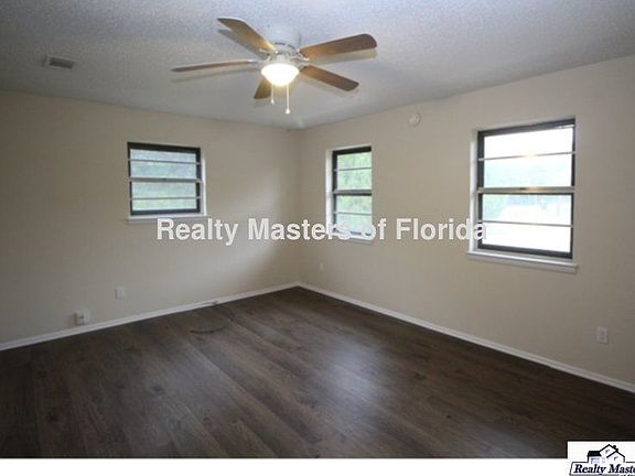 3rd image of 3095 Baronne St