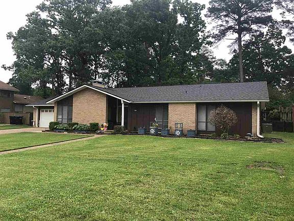 2nd image of 2310 Kentucky Dr