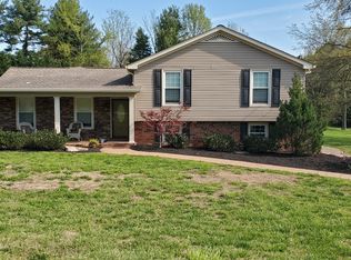 123 Lakeshore Dr, Old Hickory, TN 37138