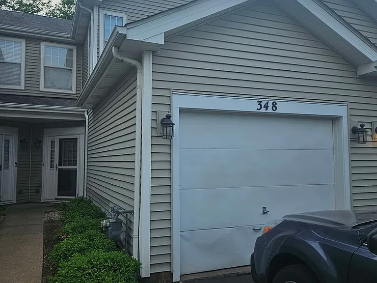 348 Fallbrook Ct — Photo 1