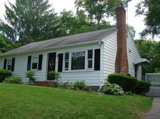 52 Circuit St, Hanover, MA 02339