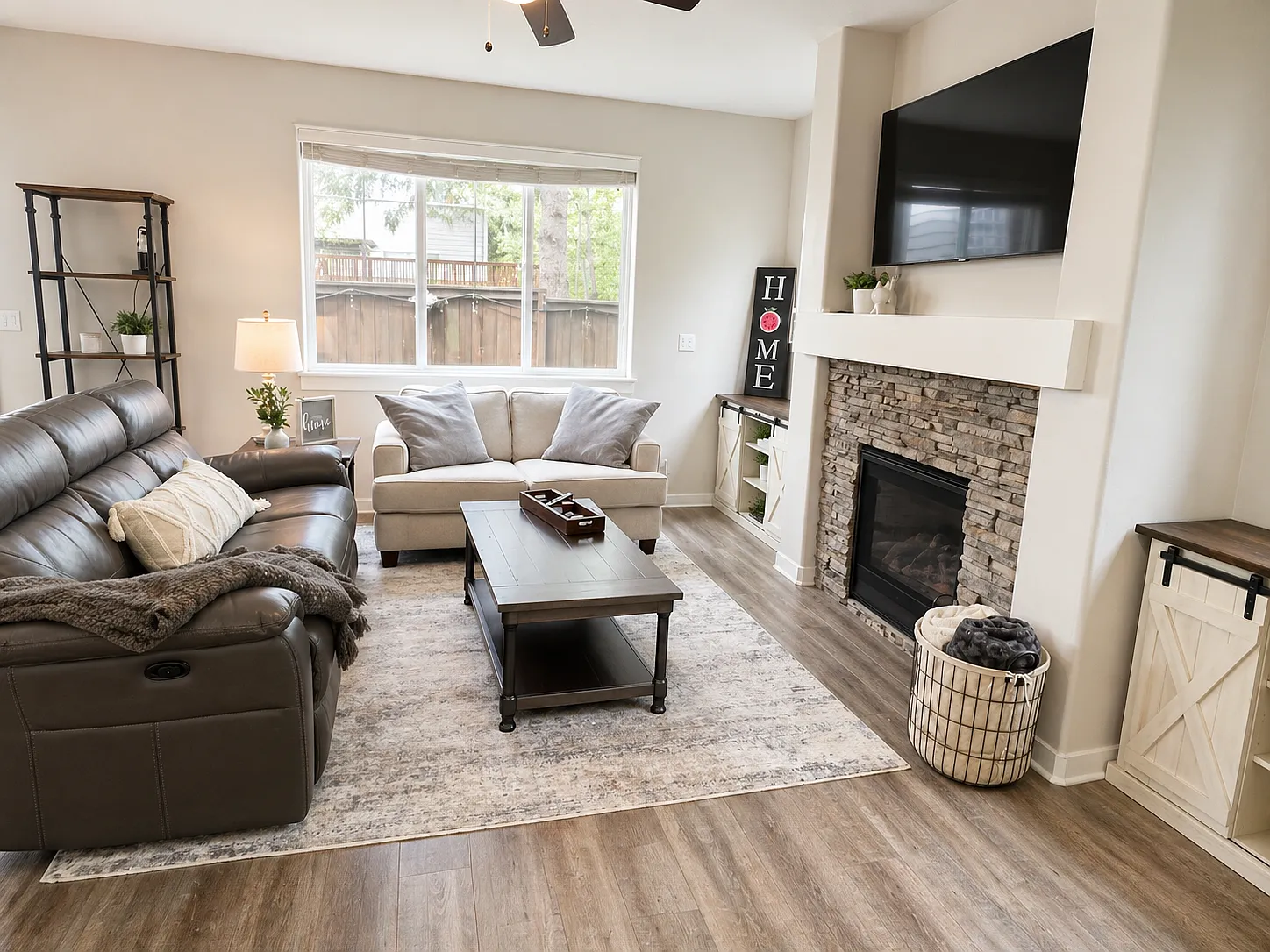 3 bed, 2.5 bath, 1562 sqft, $3,000 — Photo 4
