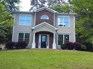 8641 Lake Dr, Snellville, GA 30039