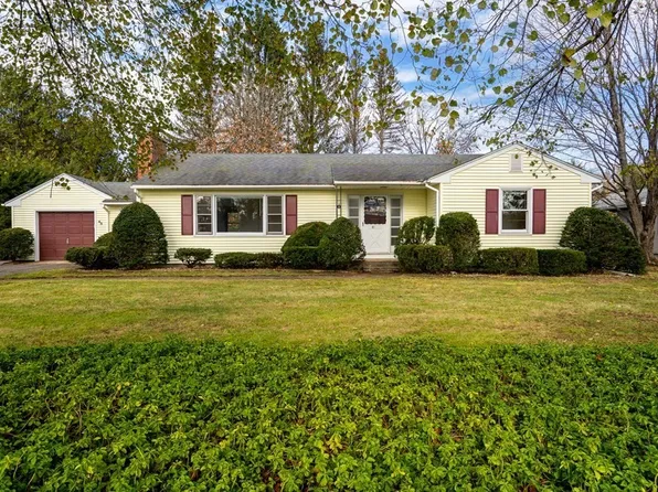 45 West St, Easthampton, MA 01027