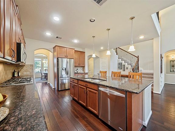 3rd image of 7434 Lynnbrook Falls Ln