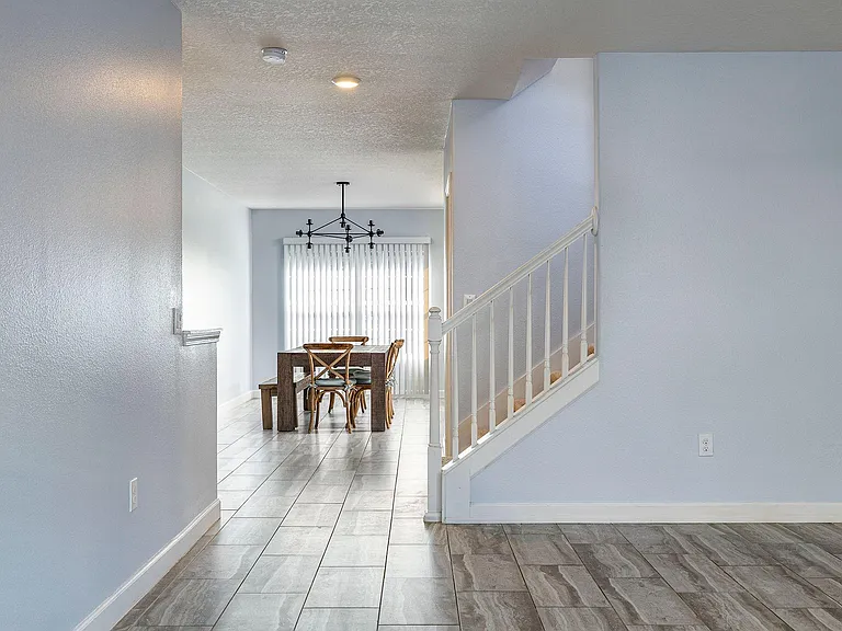 1510 W Lemon St — Photo 6